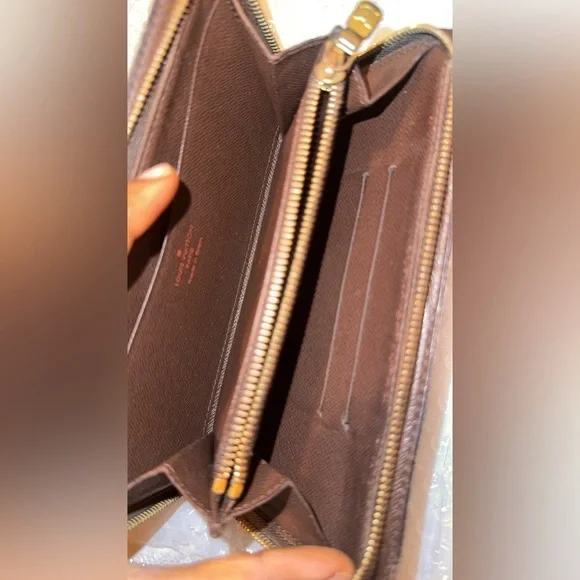 Authentic Louis Vuitton Wallet - Picture 5 of 5